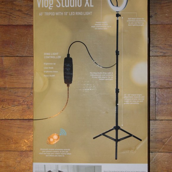 Canon Rebel T3 Camera w/ 2x Lens + Focal Tripod + Ring Light = 74-300mm Lens - Picture 5 of 12